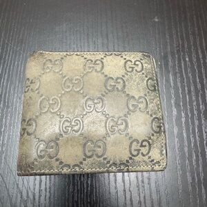 Gucci Beige and Black GG Wallet